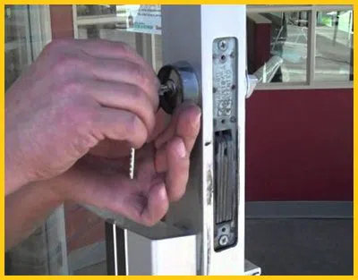 Expert Locksmith Store Maspeth, NY 718-673-6788 - 23-4