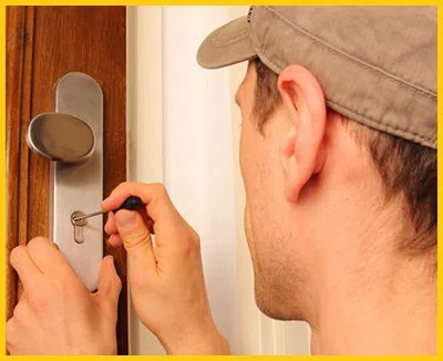 Expert Locksmith Store Maspeth, NY 718-673-6788 - 23-6