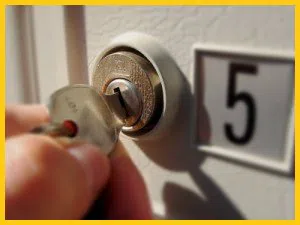 Expert Locksmith Store Maspeth, NY 718-673-6788 - 23-9